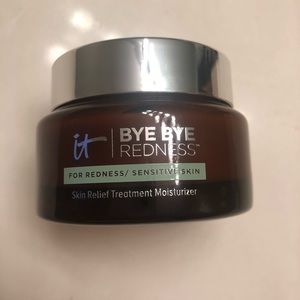 It cosmetics bye bye redness face lotion